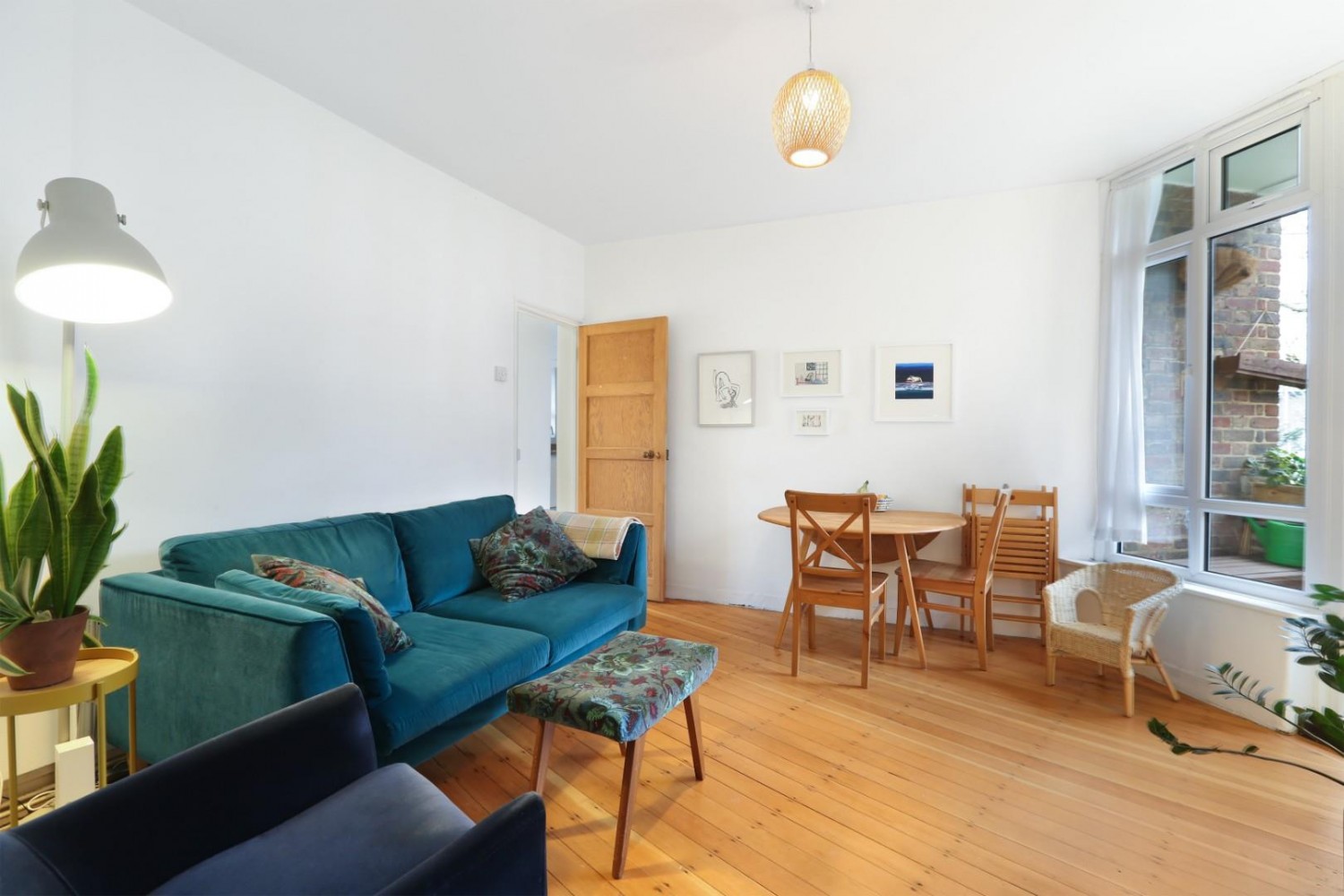 3 bedroom Flat for sale in Lilford Road, London, SE5