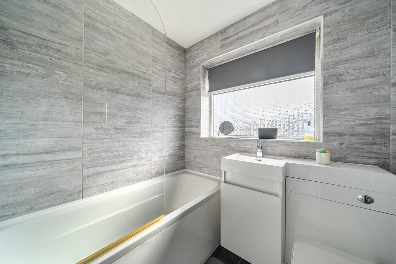 3 bedroom House for sale in Penyghent Close, Chapeltown, Sheffield