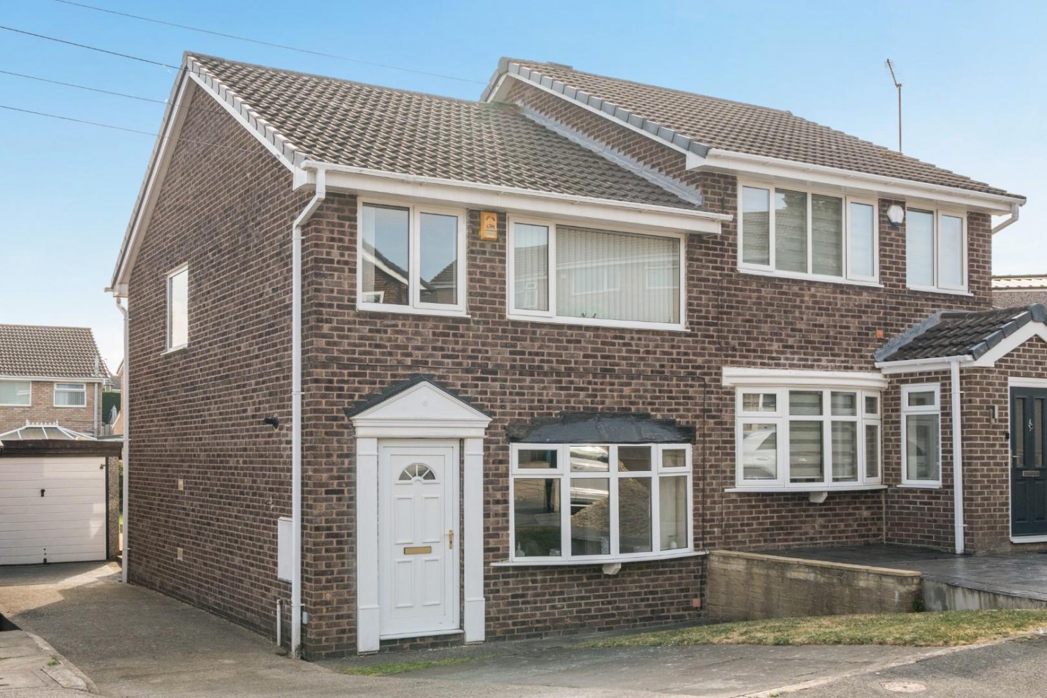 3 bedroom House for sale in Penyghent Close, Chapeltown, Sheffield