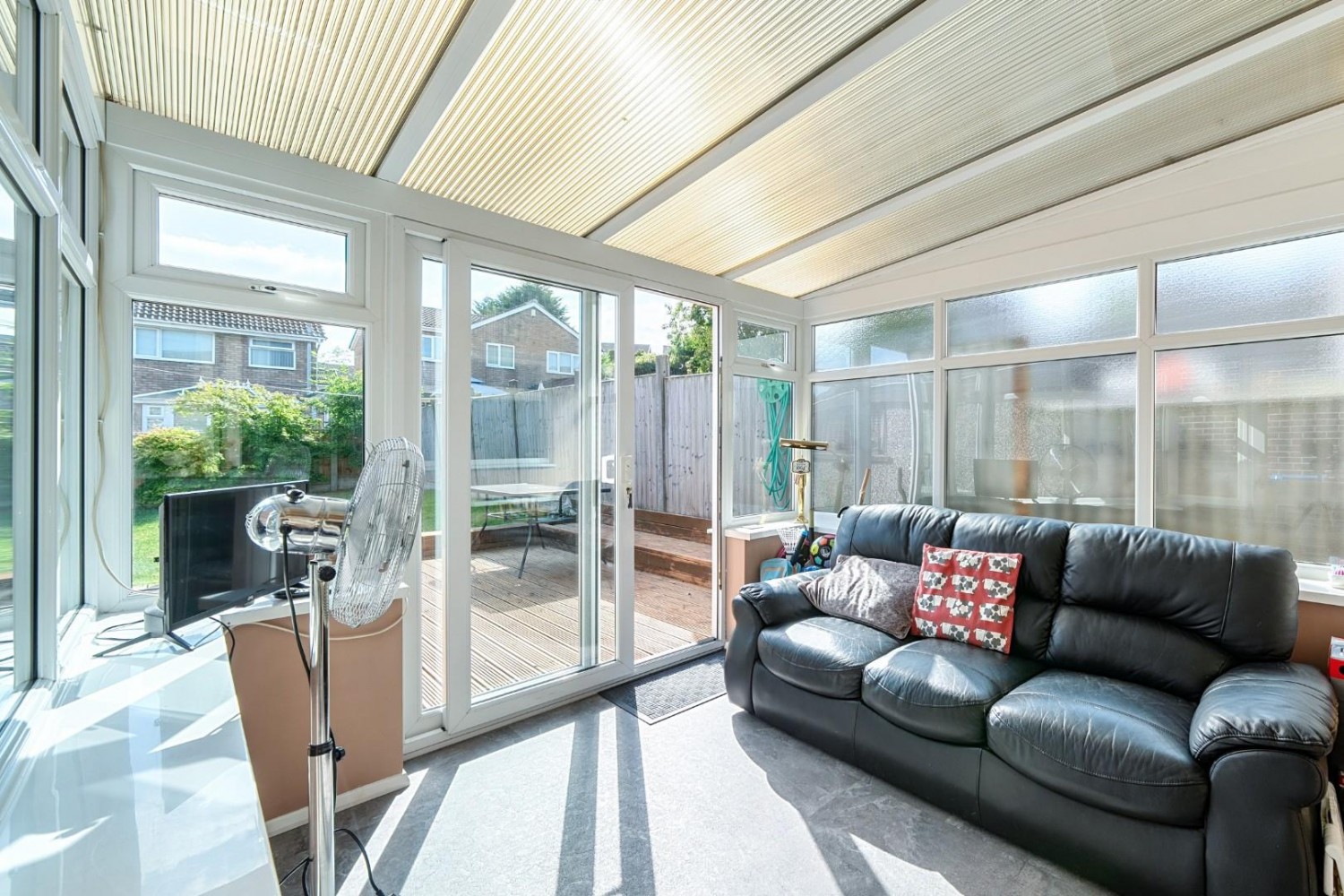 3 bedroom House for sale in Penyghent Close, Chapeltown, Sheffield