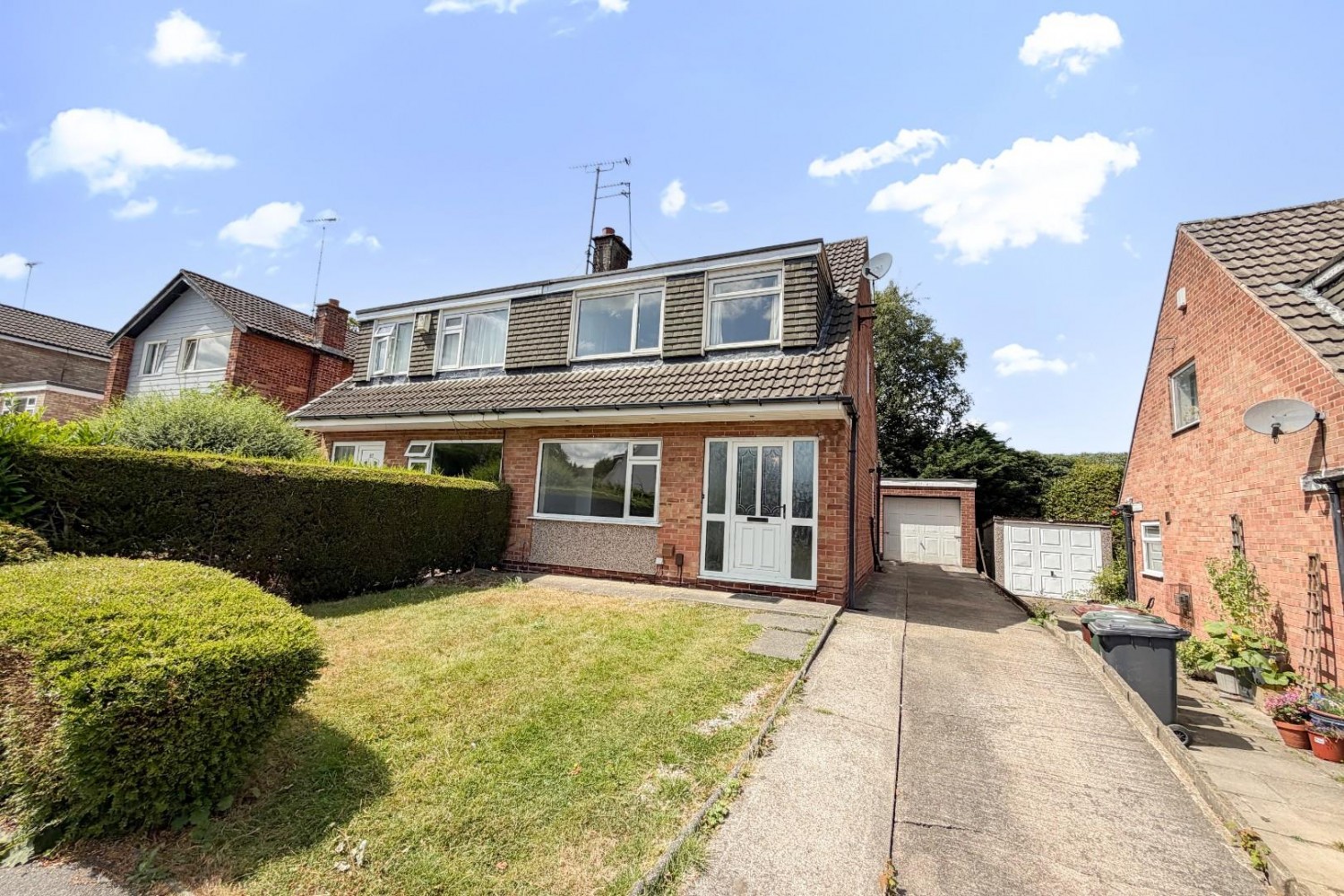 3 bedroom House for sale in Linton Rise, Alwoodley, Leeds