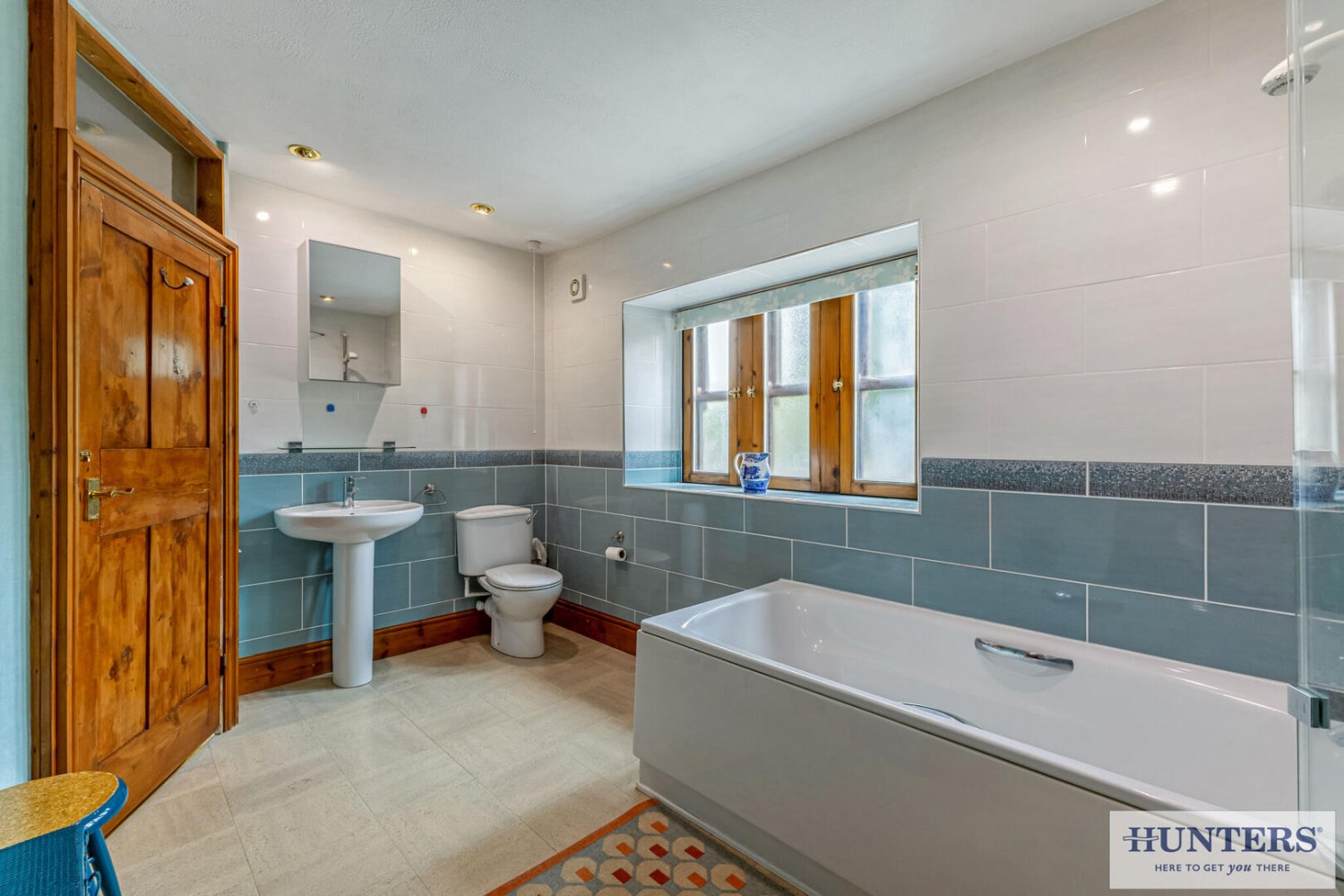 4 bedroom House for sale in Town Street, Rawdon, Leeds