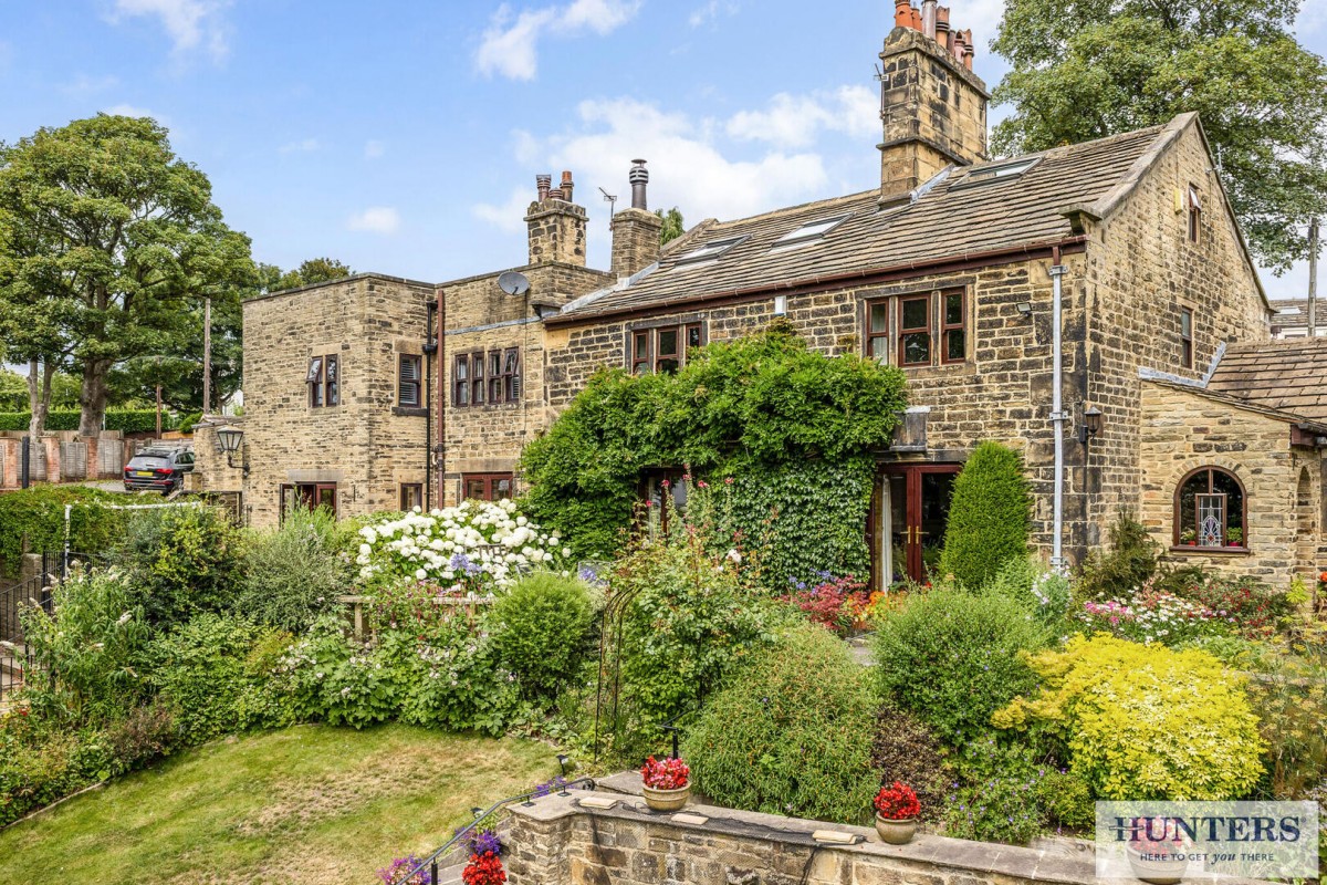 Town Street, Rawdon, Leeds