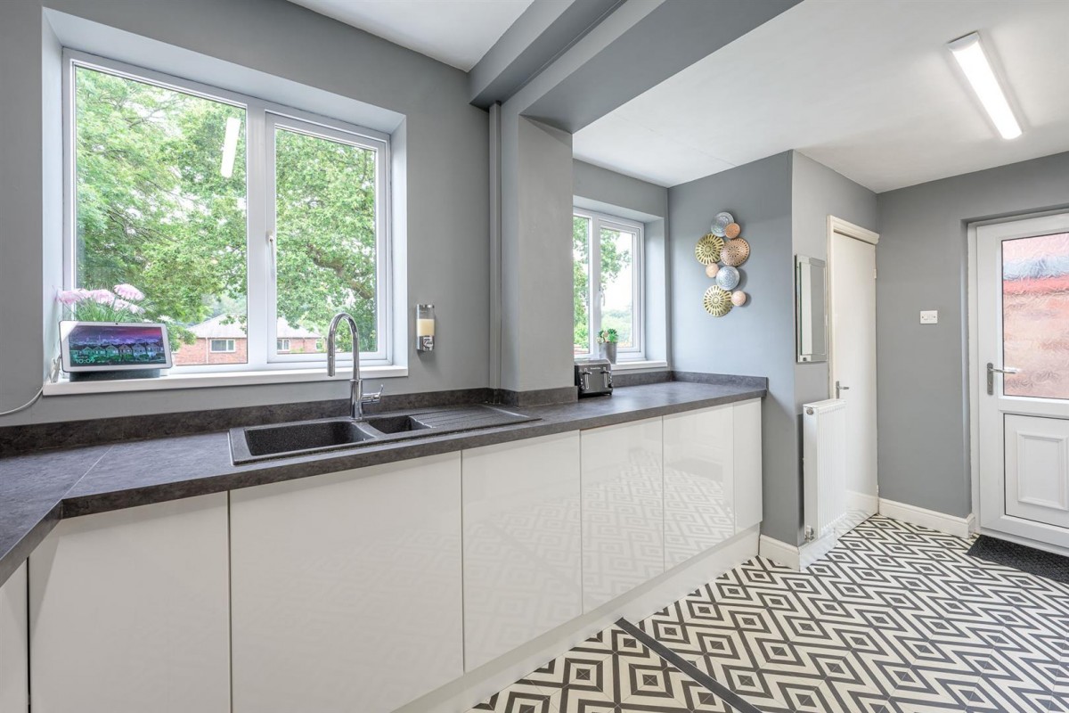 Birchgate, Stourbridge, DY9 8XN
