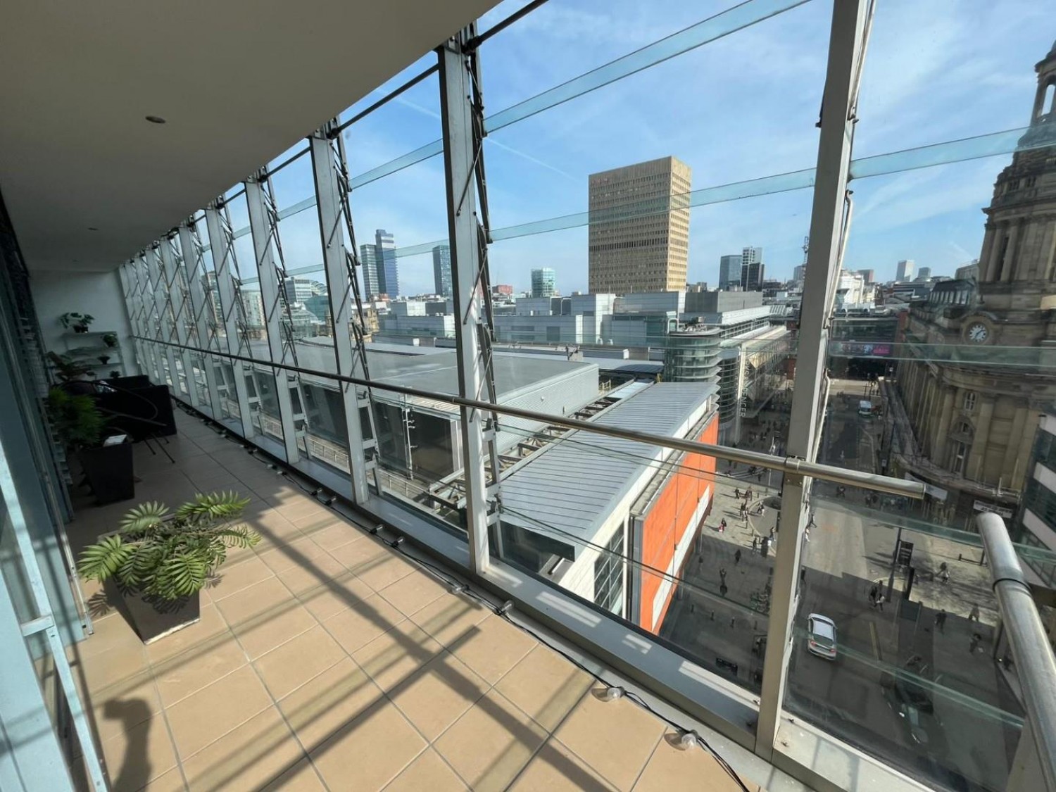 2 bedroom Flat to let in 1 Deansgate, Manchester