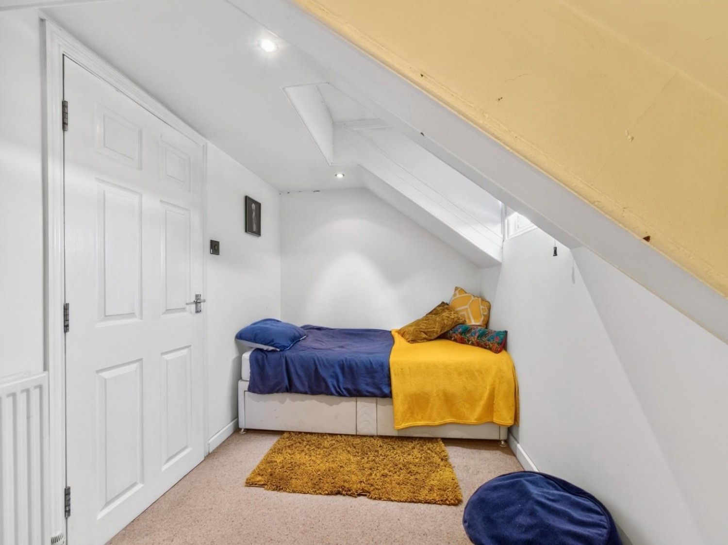 2 bedroom Flat for sale in Holgate Road, York