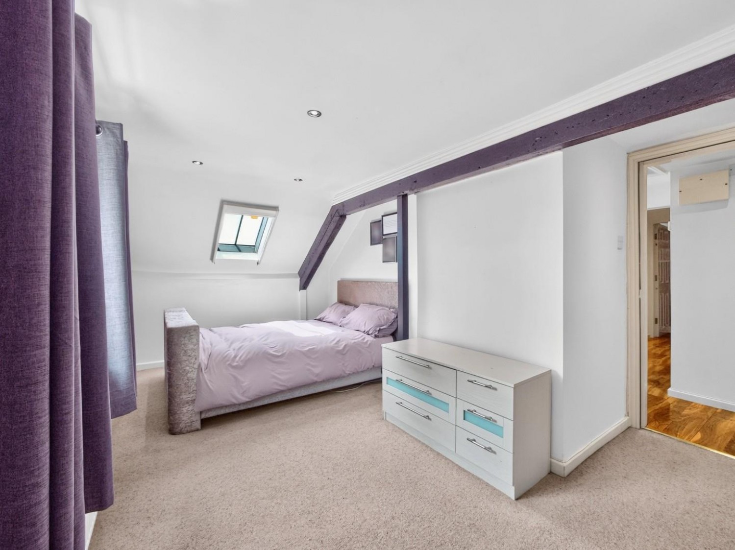 2 bedroom Flat for sale in Holgate Road, York