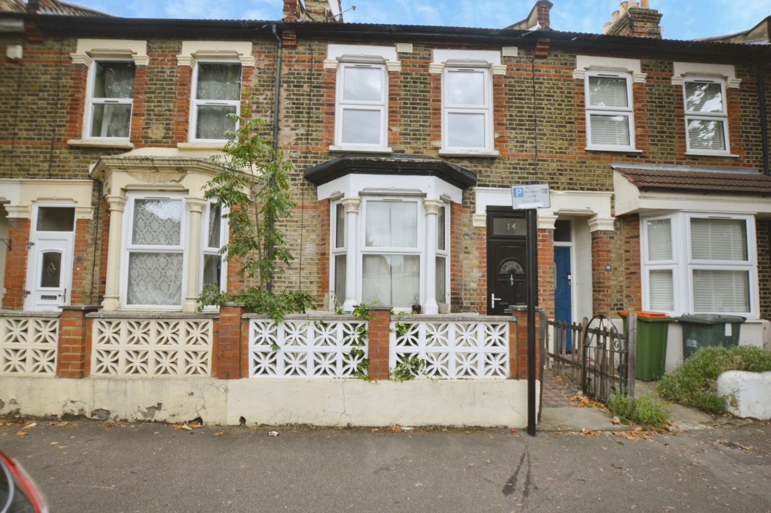 3 bedroom House for sale in Clifton Road, Forest Gate, London, E7 8QE