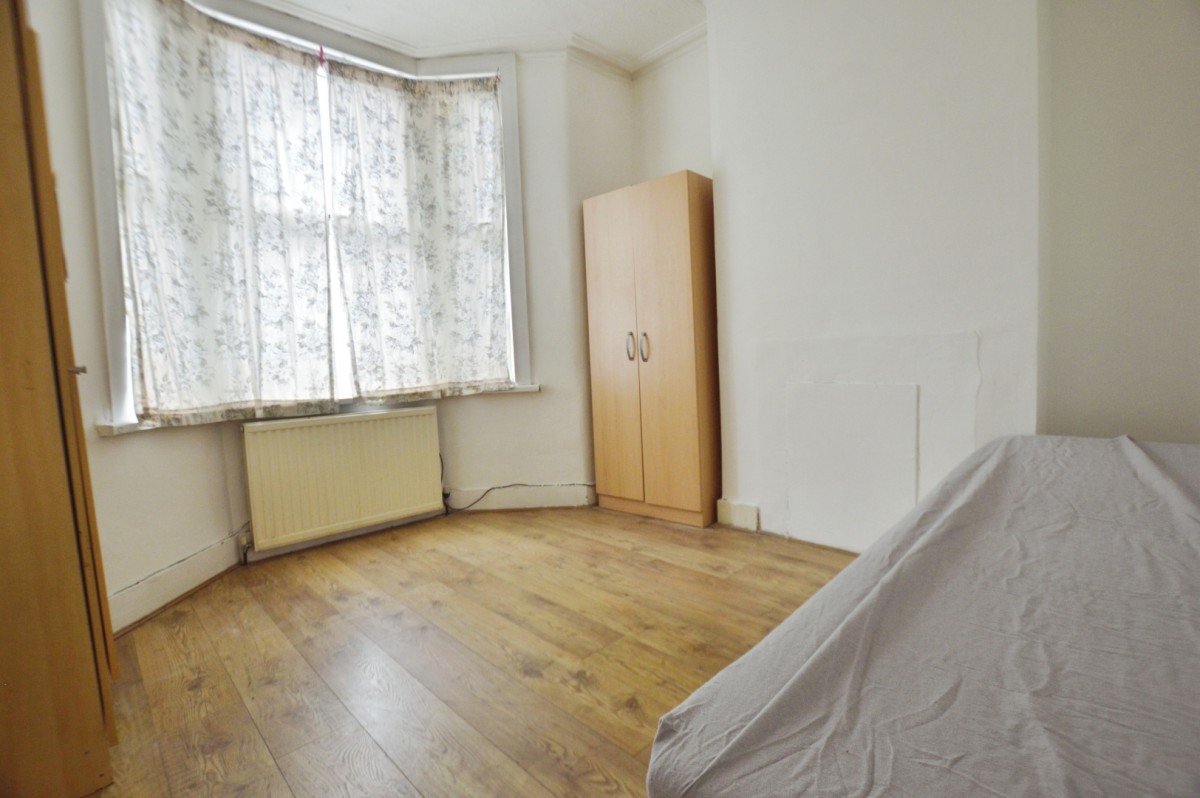 Clifton Road, Forest Gate, London, E7 8QE