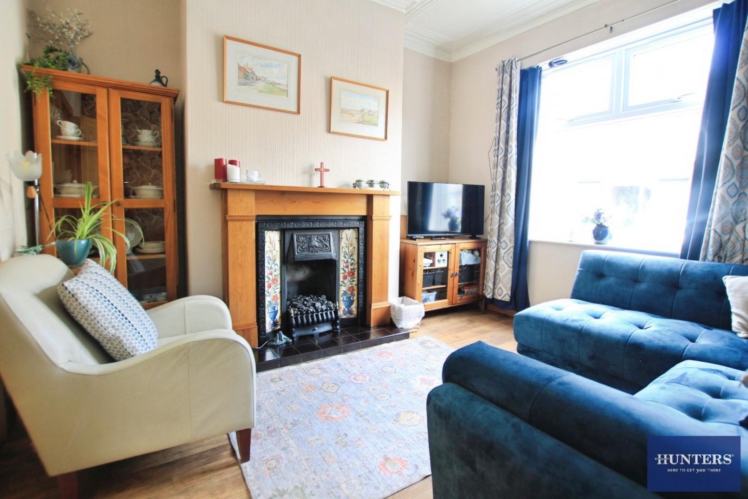 5 bedroom House for sale in Holme Lane Bradford, West Yorkshire, BD4 0QA