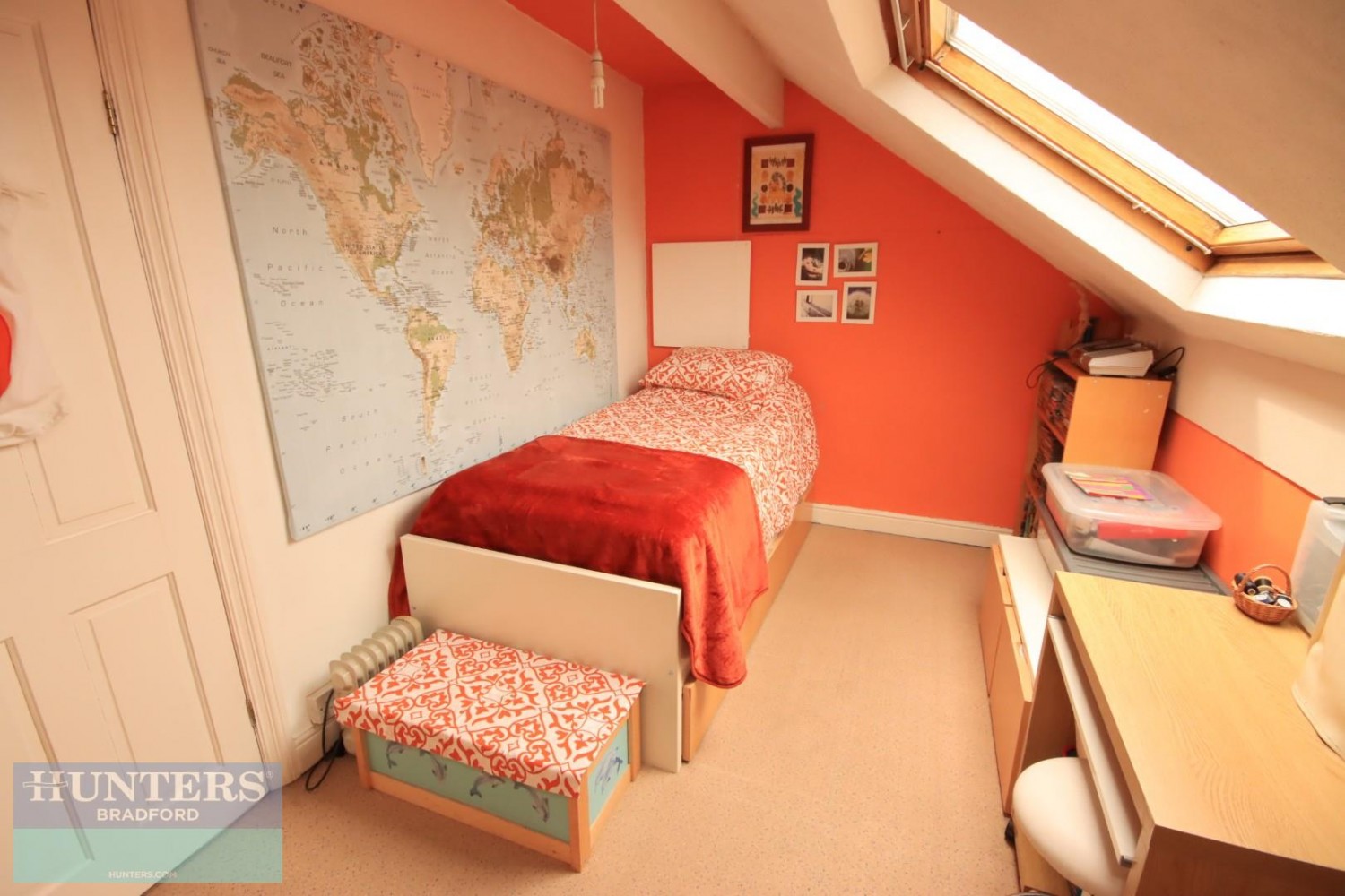 5 bedroom House for sale in Holme Lane Bradford, West Yorkshire, BD4 0QA