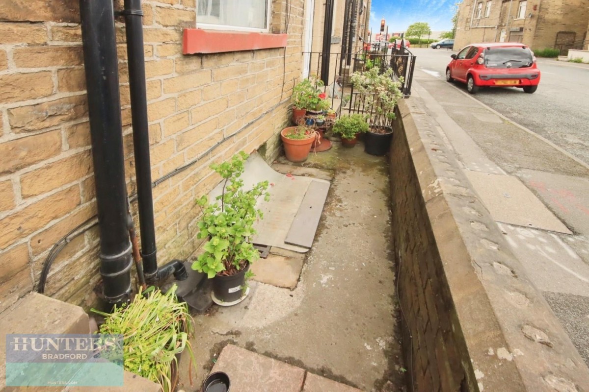Holme Lane Bradford, West Yorkshire, BD4 0QA