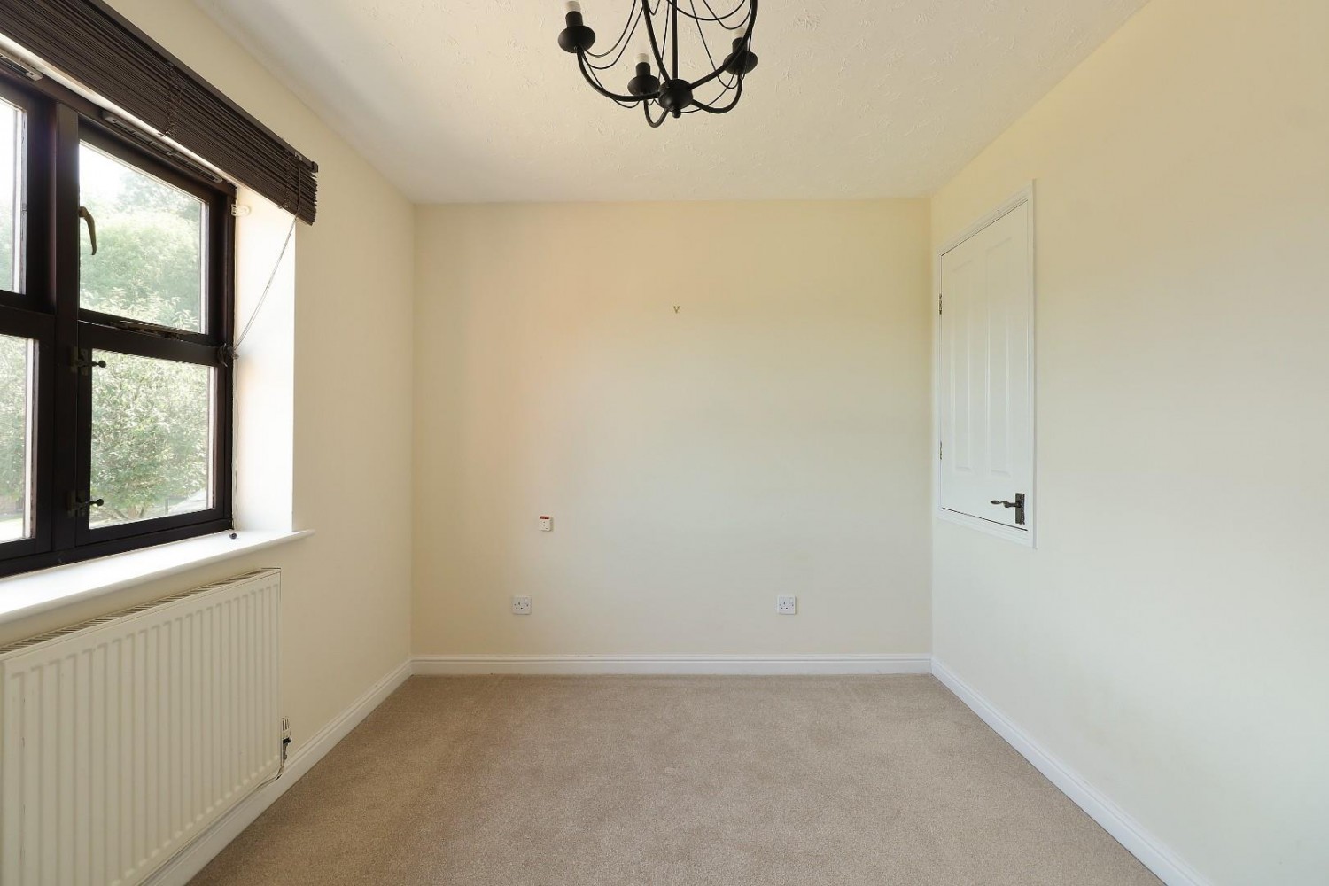 2 bedroom House for sale in Midvale Close, Upperthorpe, Sheffield