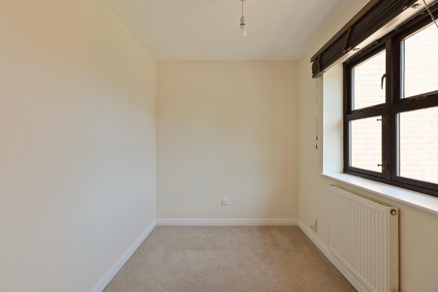 2 bedroom House for sale in Midvale Close, Upperthorpe, Sheffield
