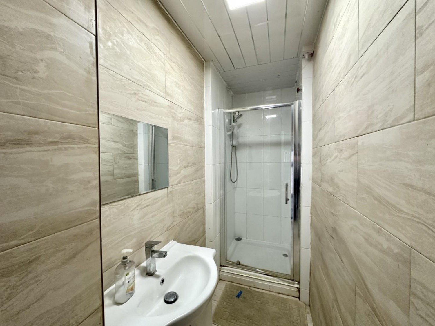 4 bedroom House for sale in Compton Road, Hayes