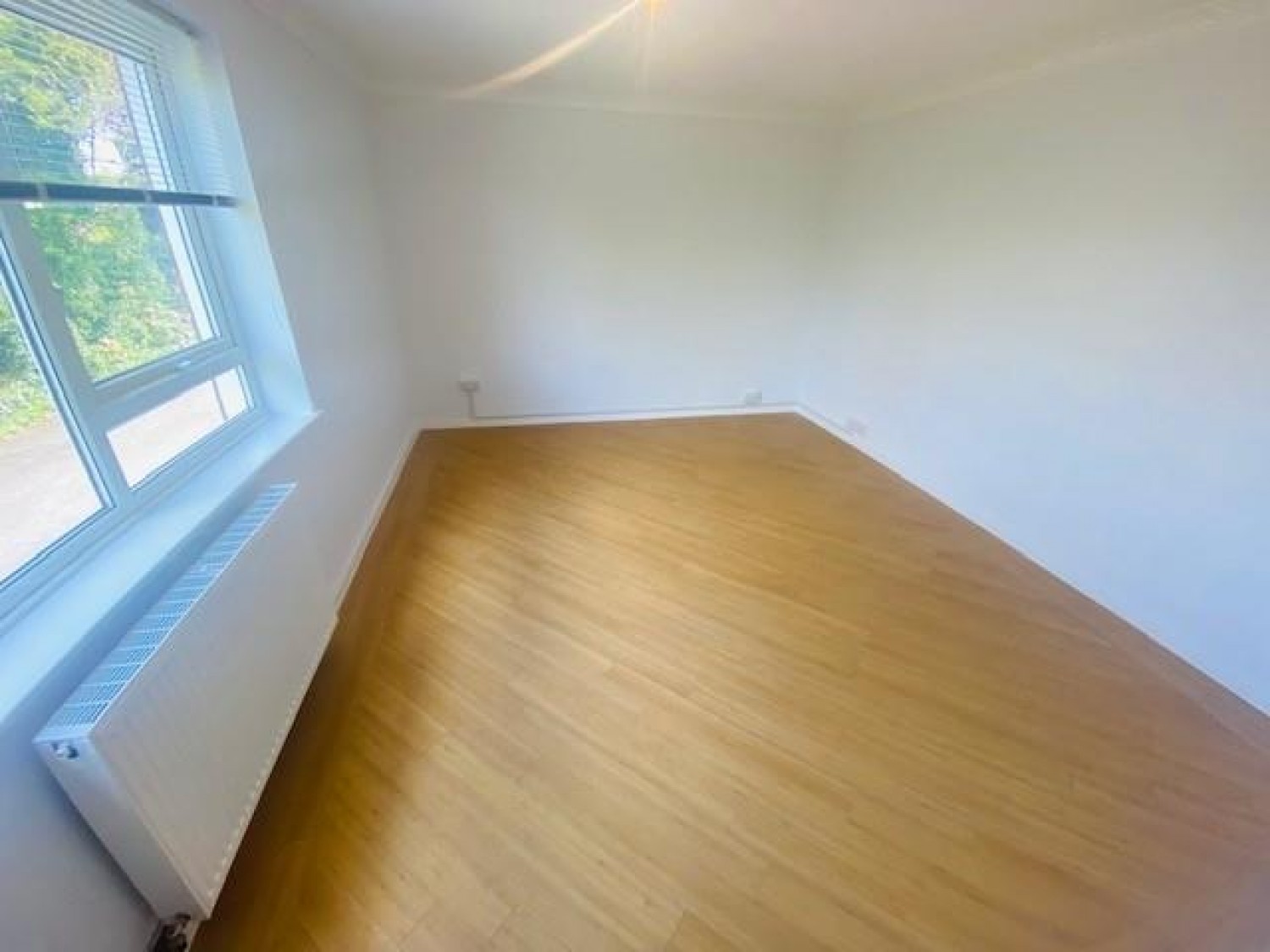 3 bedroom Flat to let in Eaton Court, Sutton Coldfield, West Midlands