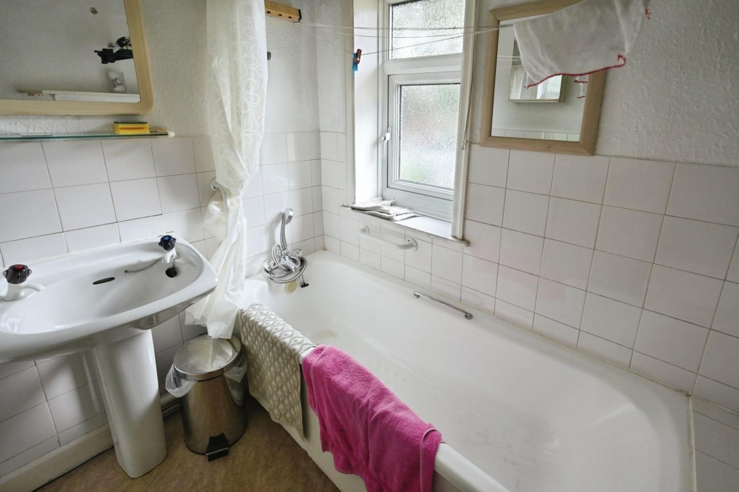 3 bedroom House for sale in Hillend Place, Manchester