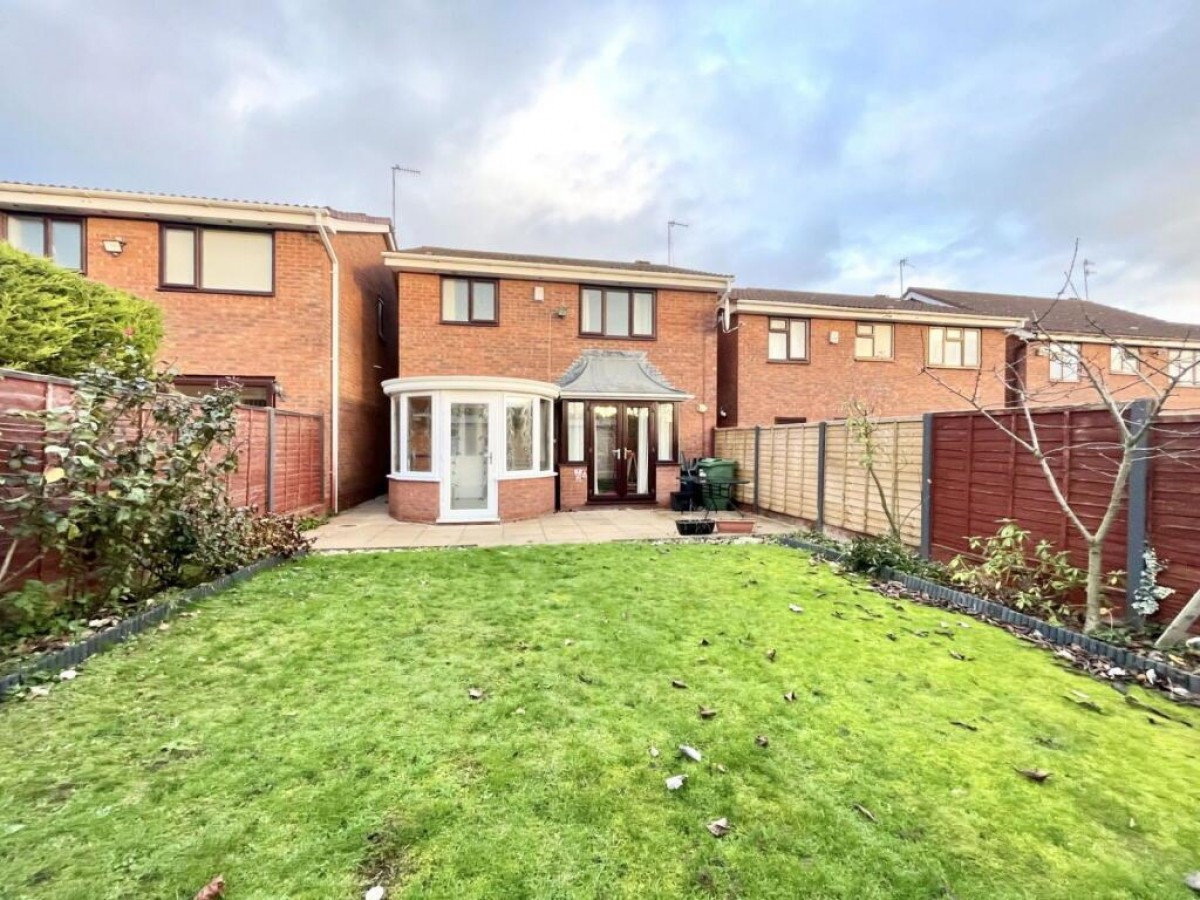 Fernhurst Drive, Brierley Hill, DY5 4PU