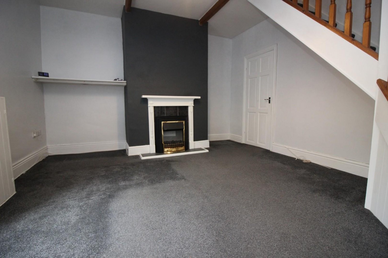 2 bedroom House to let in Reservoir Street, Darwen
