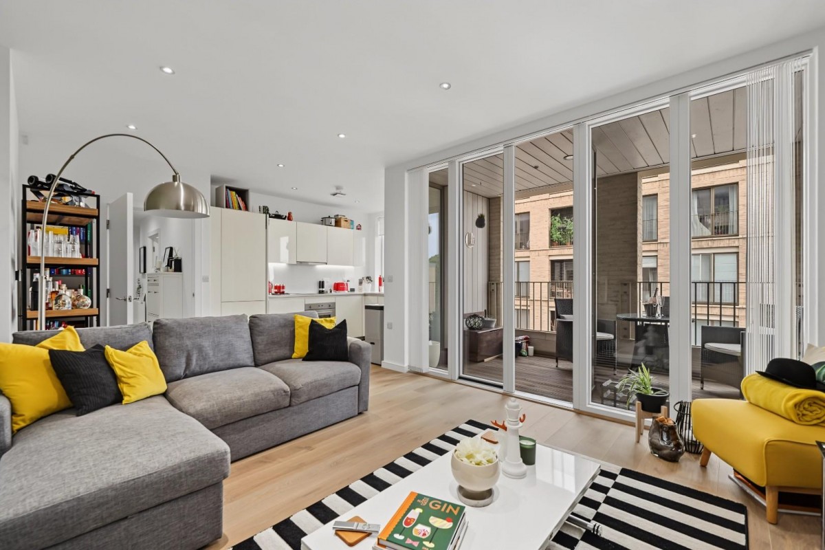 Casbeard Street, London, N4