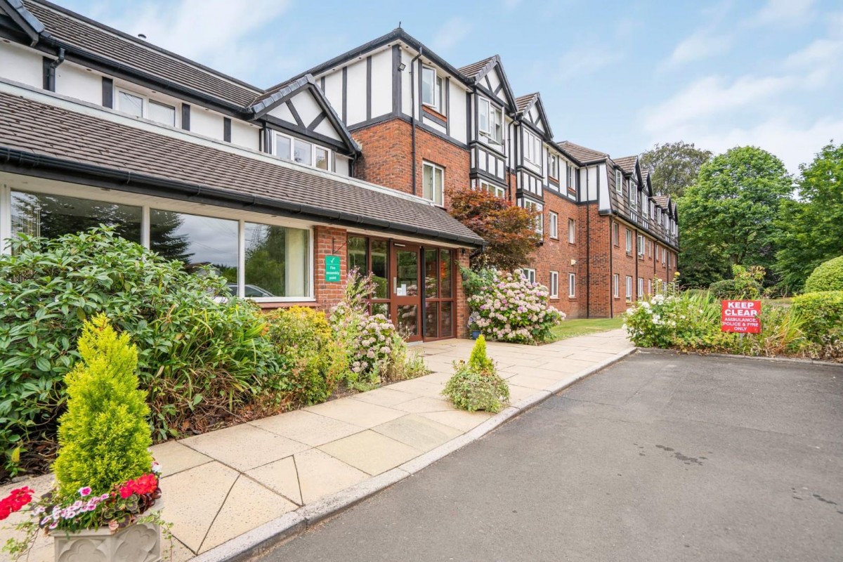 Barton Road, Worsley, Manchester