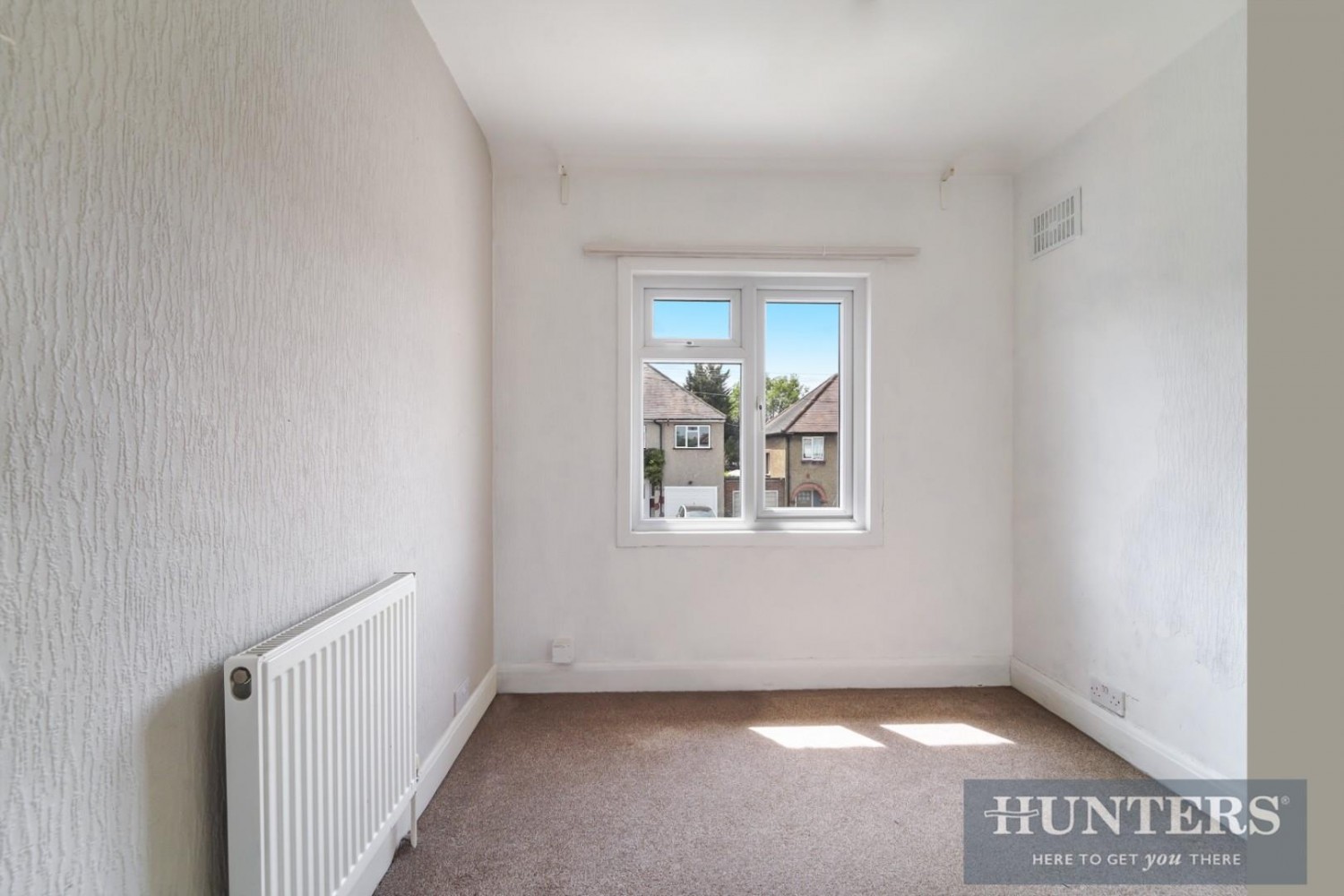 3 bedroom House for sale in Courtenay Road, Worcester Park.
