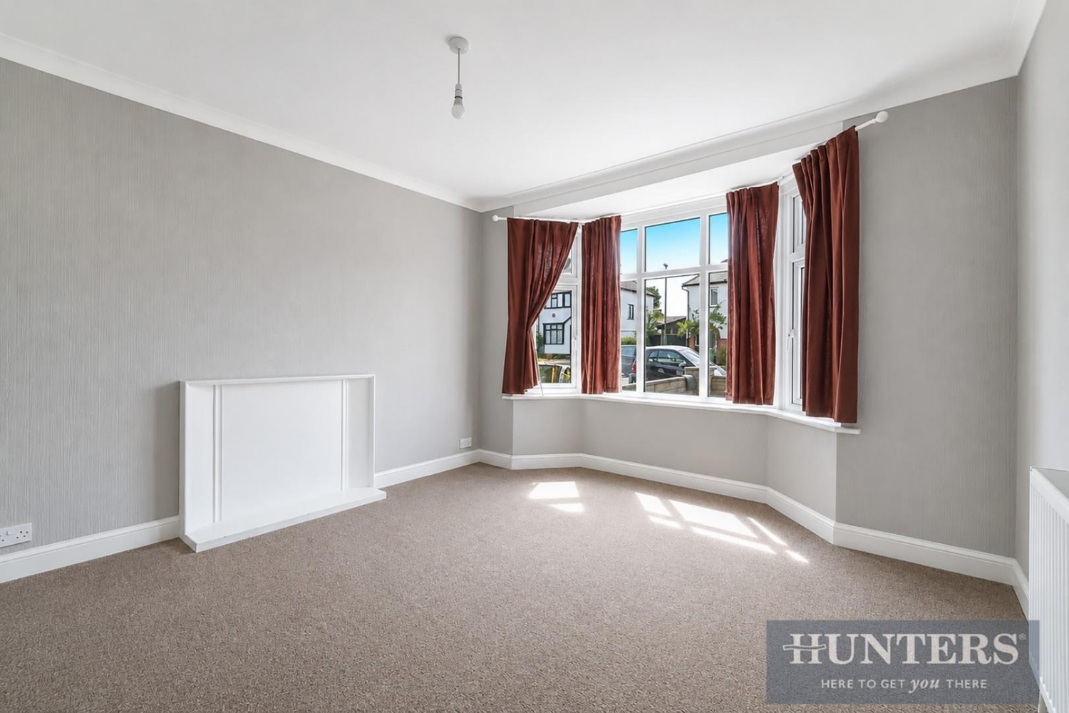 3 bedroom House for sale in Courtenay Road, Worcester Park.