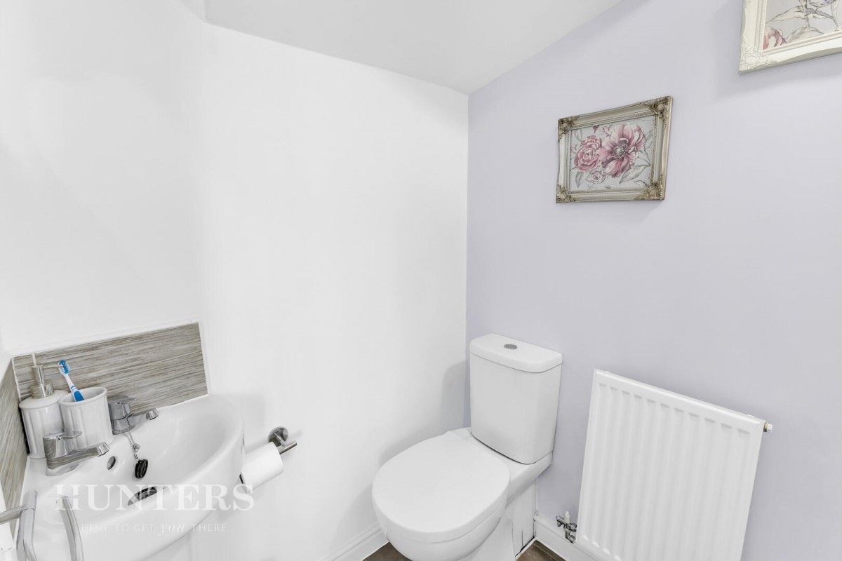 Oakhurst Drive, Wardle OL12 9SY