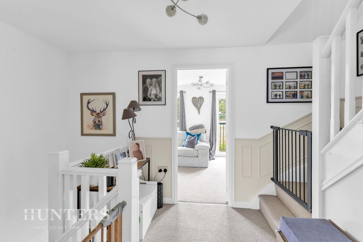 Oakhurst Drive, Wardle OL12 9SY