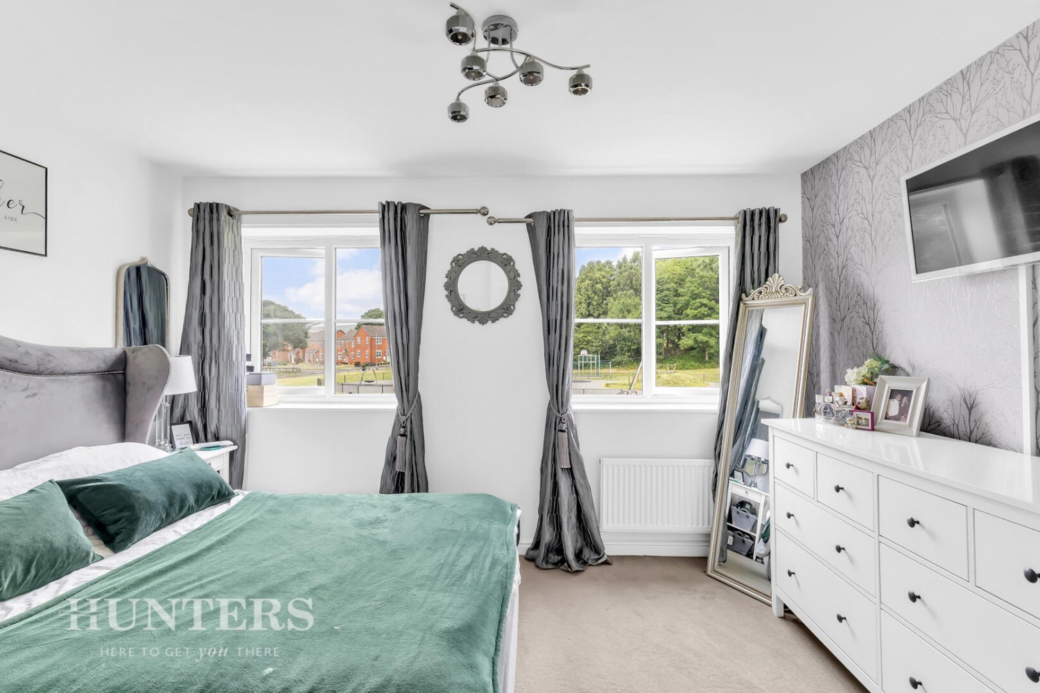3 bedroom House for sale in Oakhurst Drive, Wardle OL12 9SY