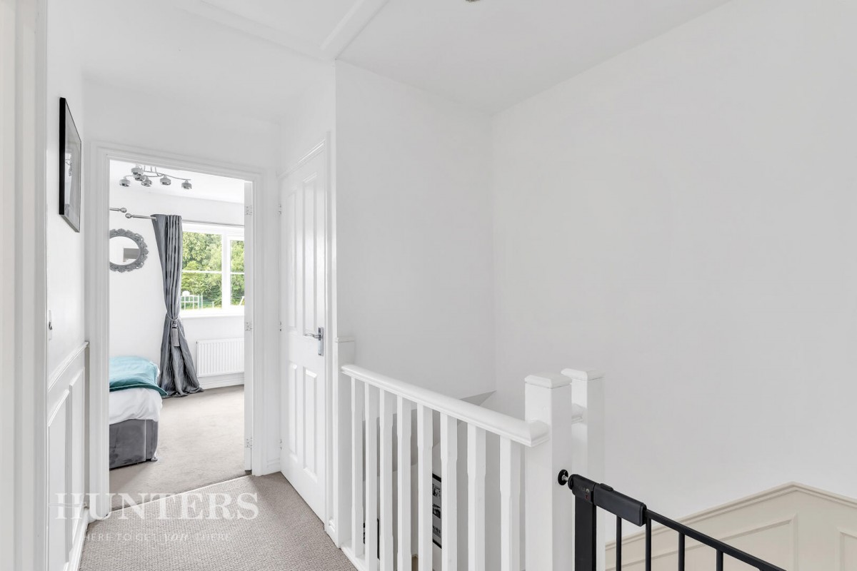 Oakhurst Drive, Wardle OL12 9SY