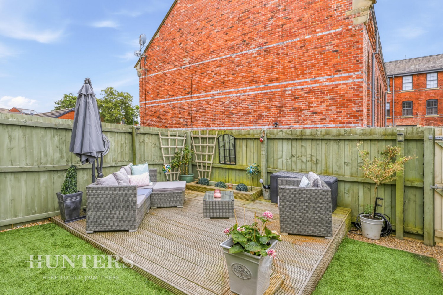 3 bedroom House for sale in Oakhurst Drive, Wardle OL12 9SY