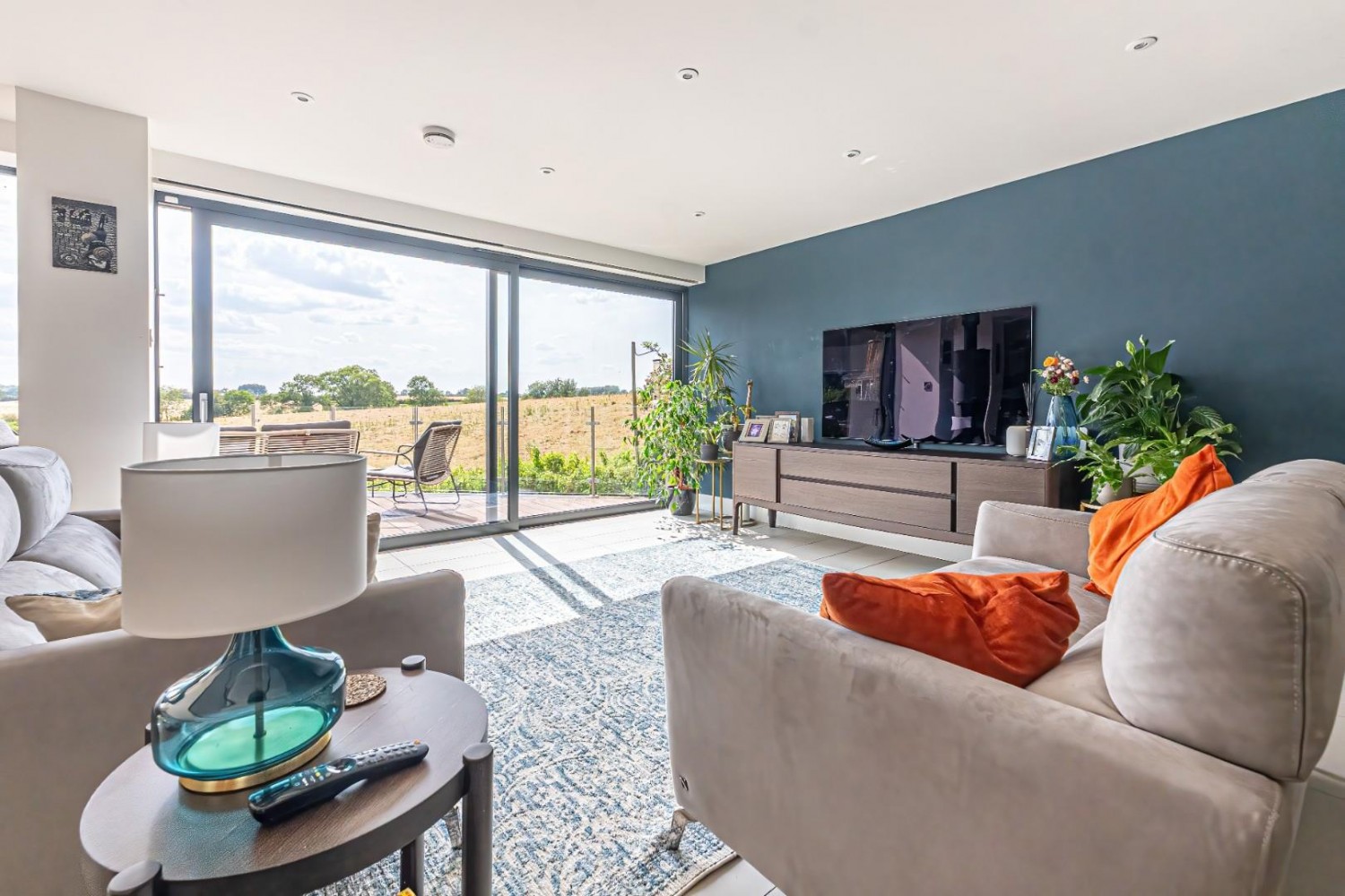 4 bedroom House for sale in High Street, Burcott, Leighton Buzzard