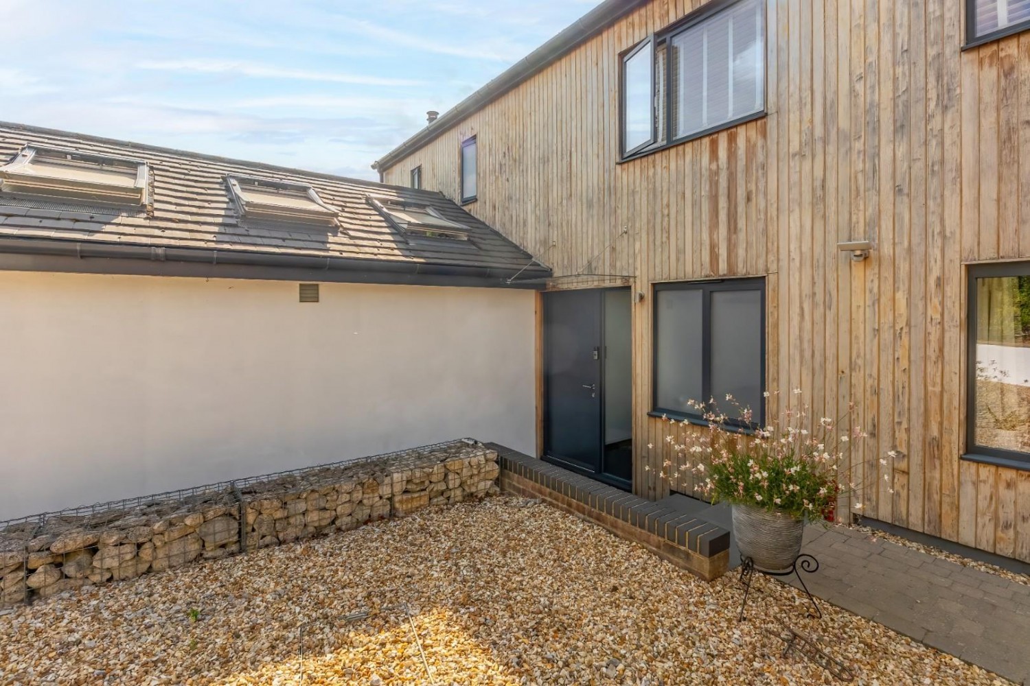 4 bedroom House for sale in High Street, Burcott, Leighton Buzzard