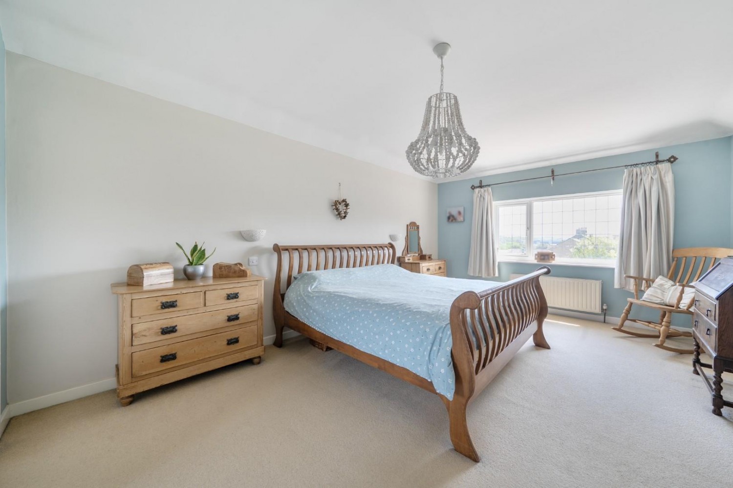 4 bedroom House for sale in Park View Road, Chapeltown, Sheffield