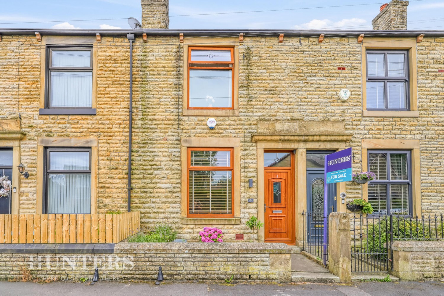 2 bedroom House for sale in Sutcliffe Street, Littleborough, OL15 9BE