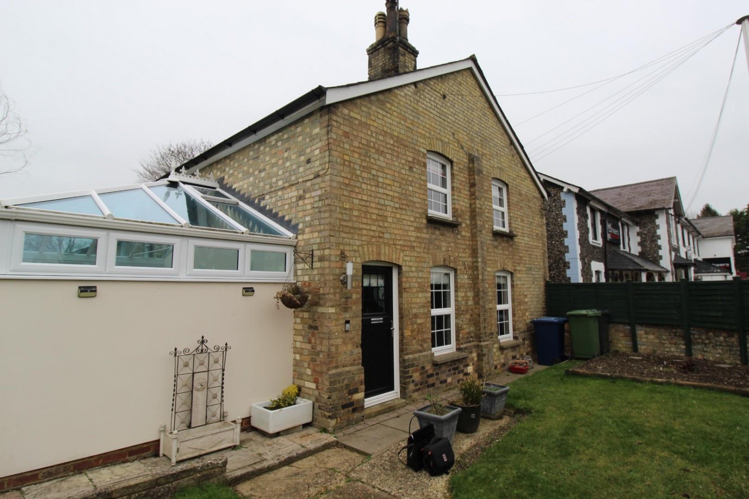 3 bedroom House to let in Station Road, Odsey