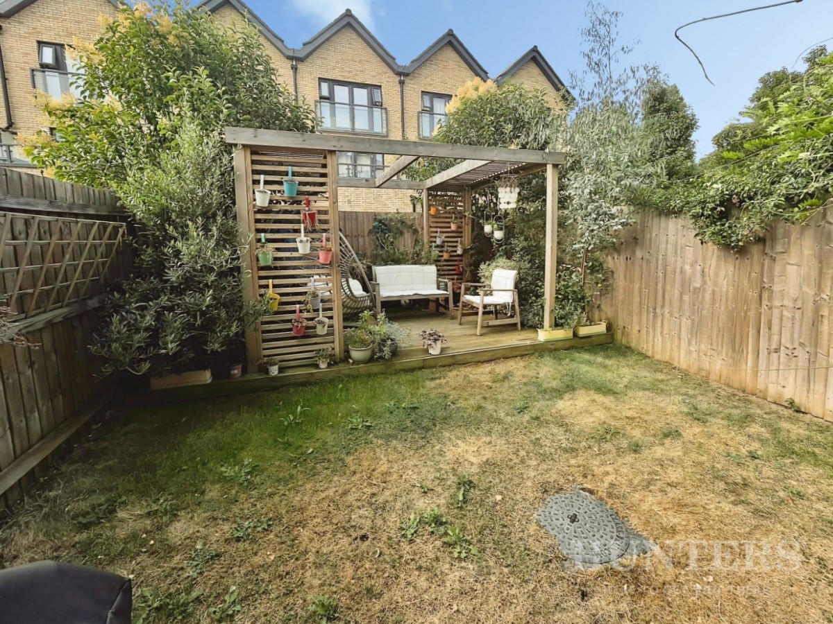 Daffodil Close, Mitcham Junction