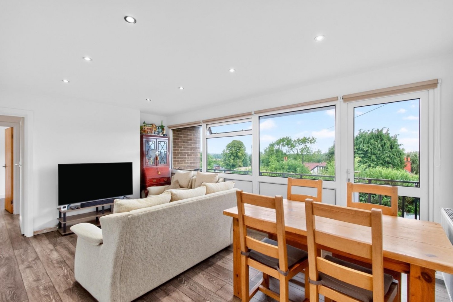 2 bedroom Flat for sale in Hollins Court Hampsthwaite Road, Harrogate