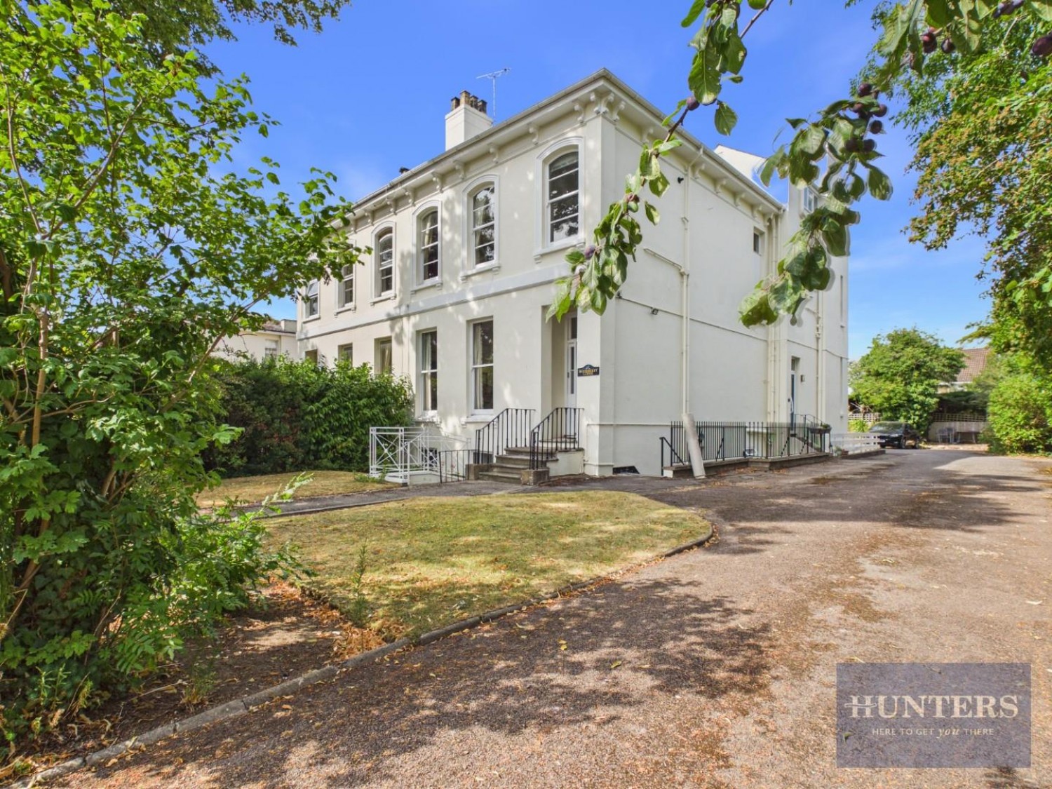 1 bedroom Flat for sale in Sydenham Road North, Cheltenham