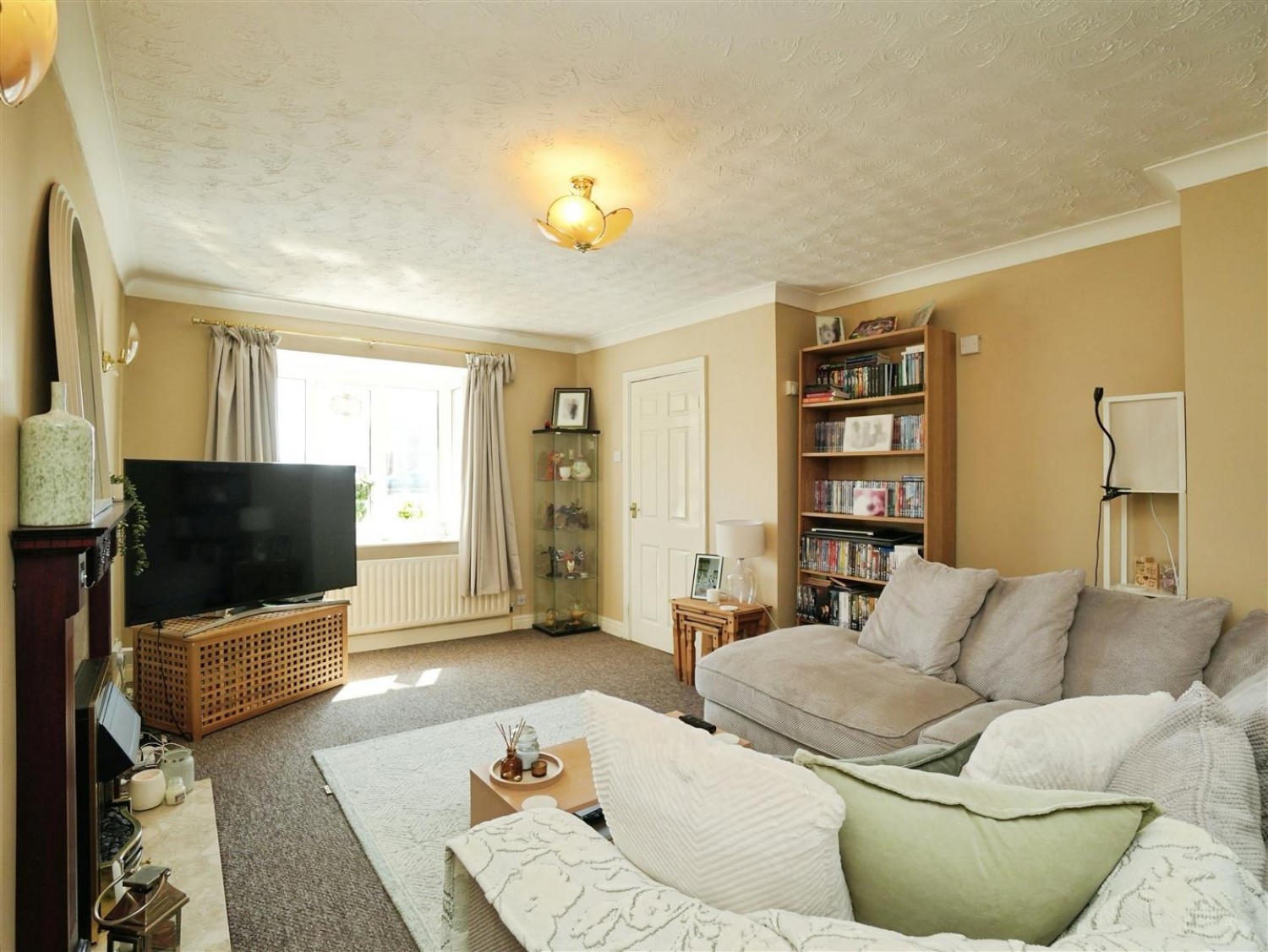 3 bedroom House to let in Drovers Court, Easingwold, York