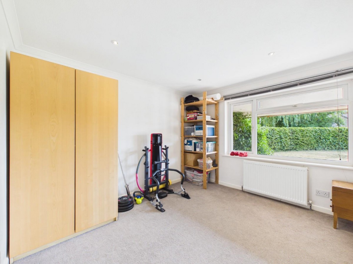 Downfield Close, Alveston