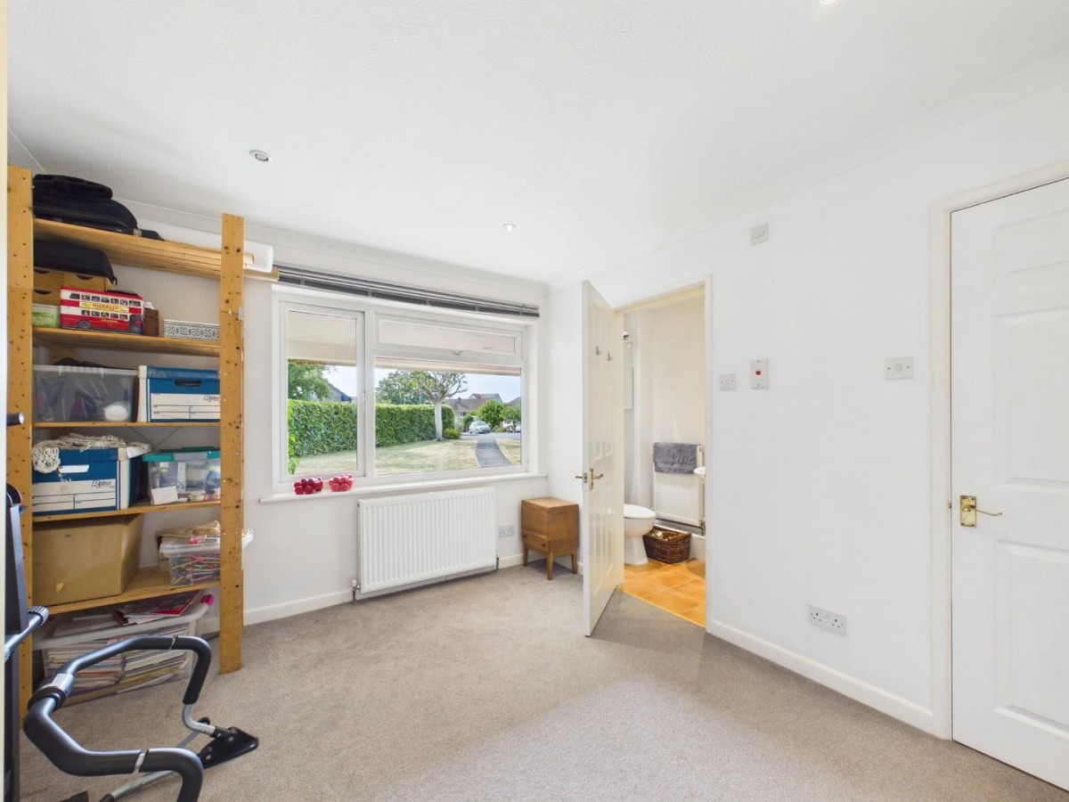 Downfield Close, Alveston