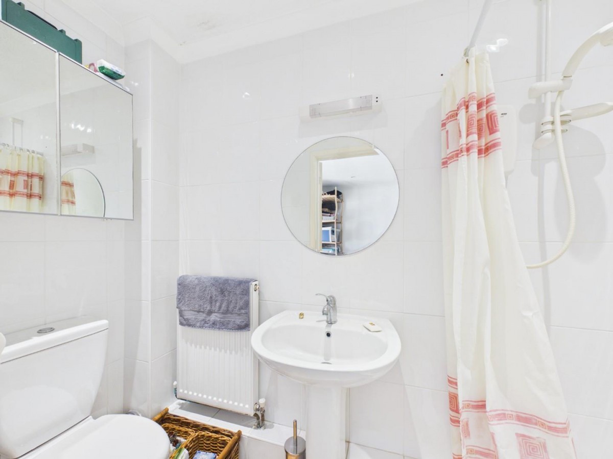 Downfield Close, Alveston