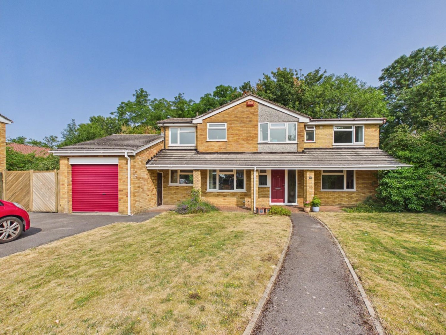 5 bedroom House for sale in Downfield Close, Alveston
