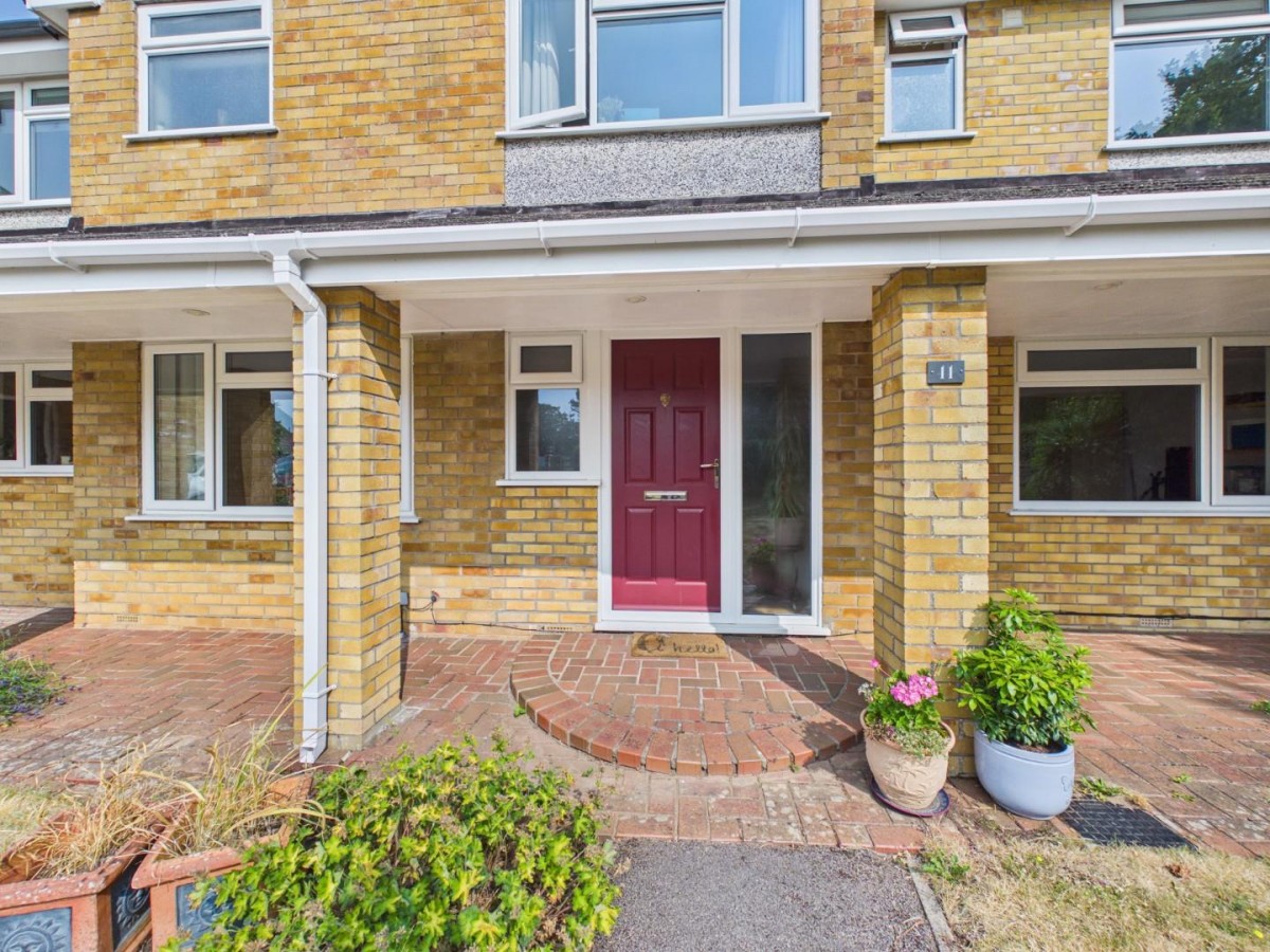 Downfield Close, Alveston