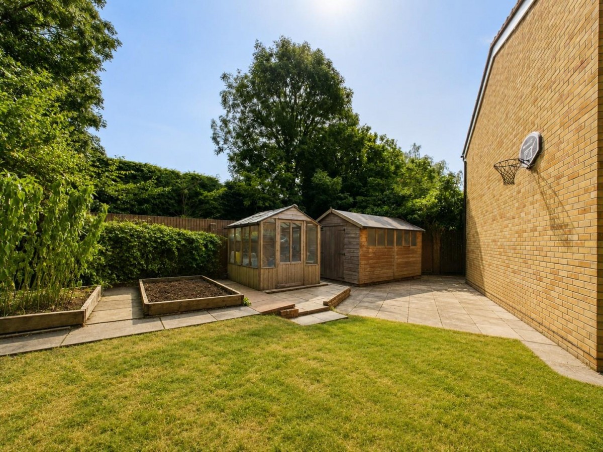 Downfield Close, Alveston