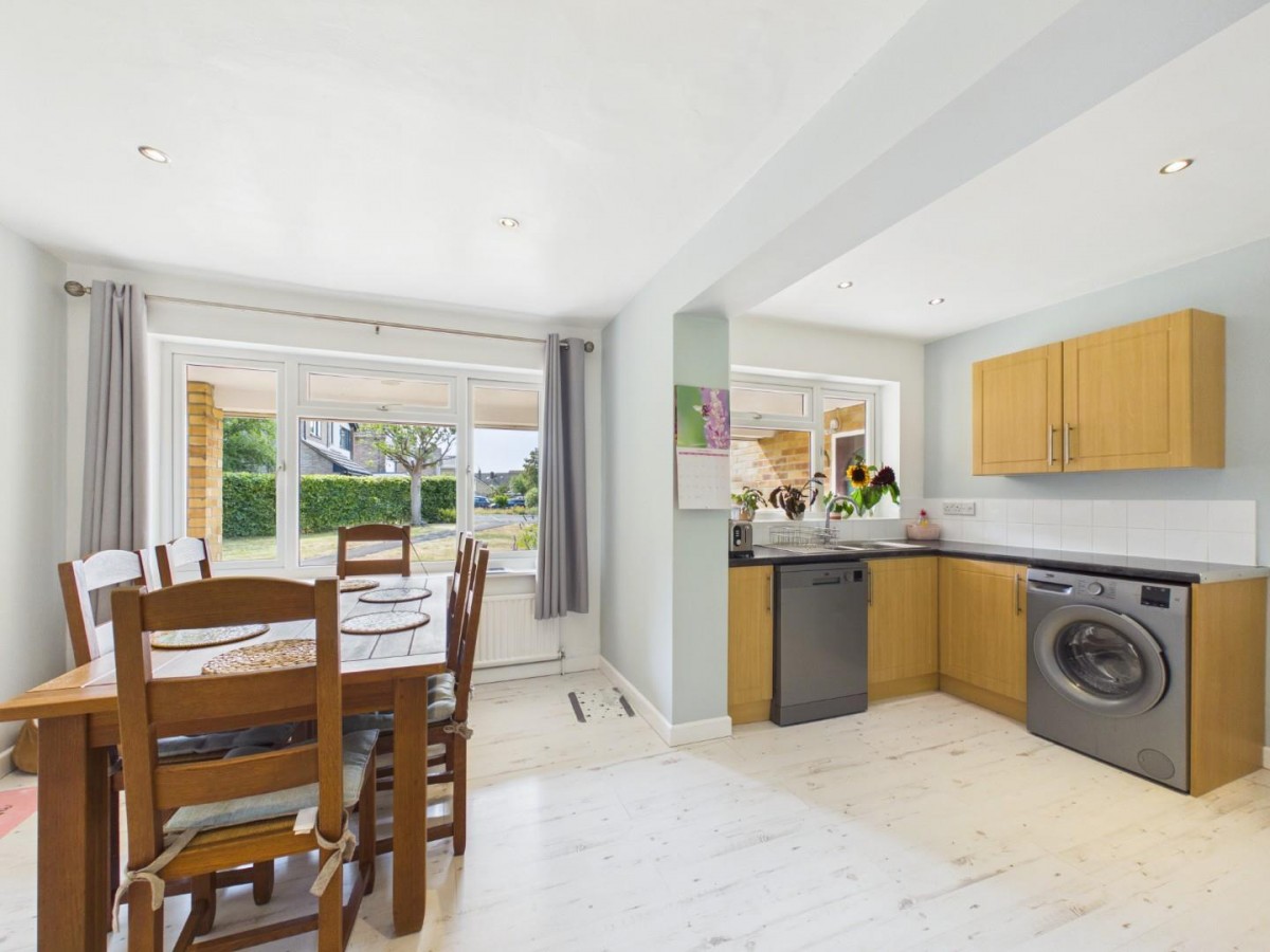 Downfield Close, Alveston