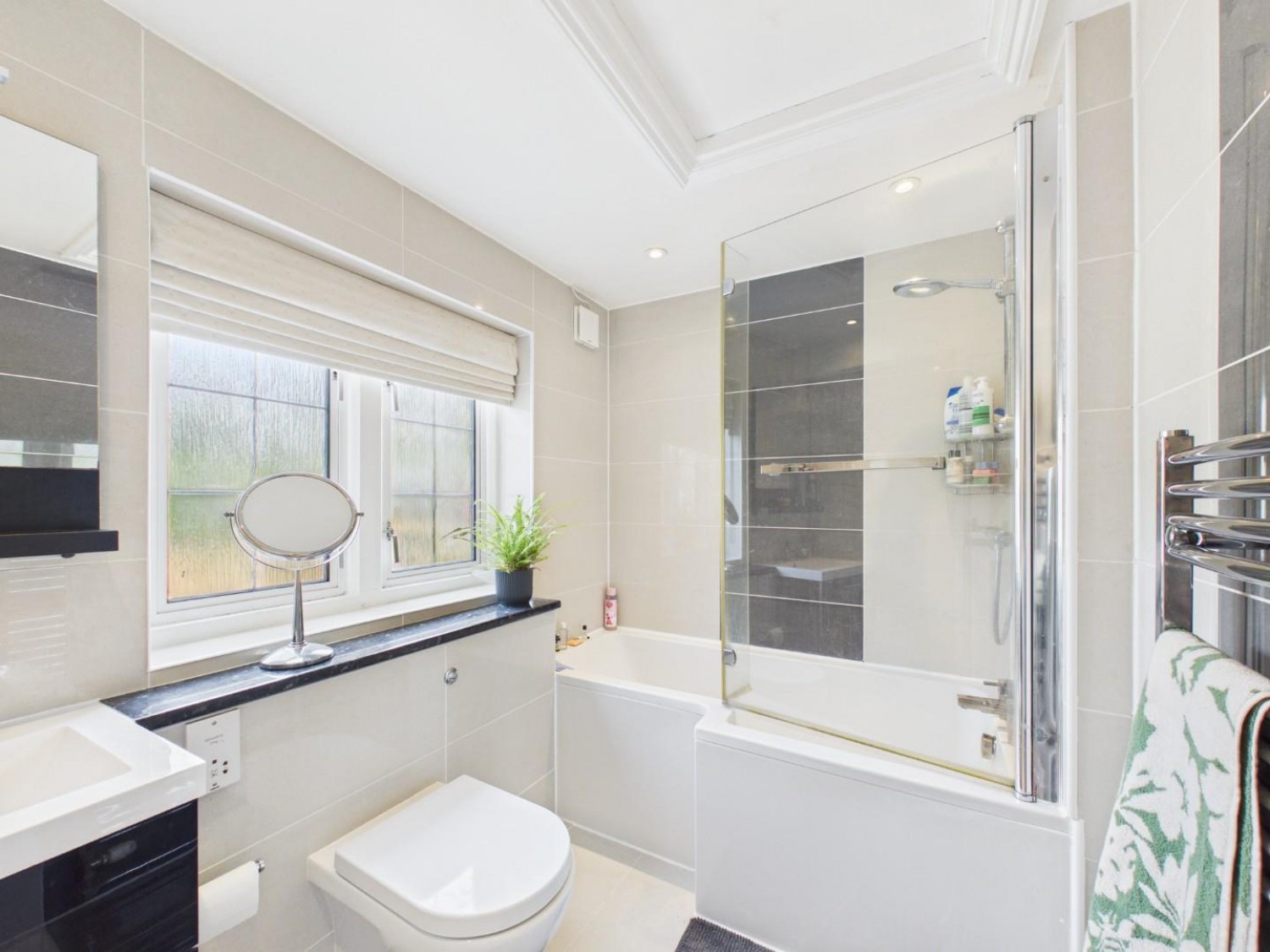 3 bedroom House for sale in Thornbury Road, Thornbury, Bristol