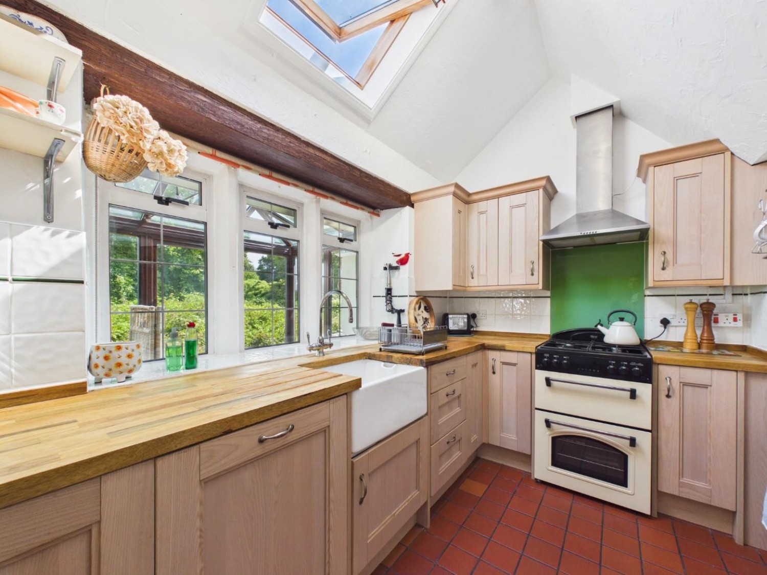 3 bedroom House for sale in Thornbury Road, Thornbury, Bristol
